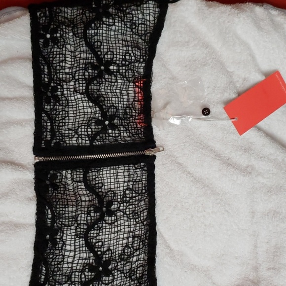 Top - Picture 3 of 3